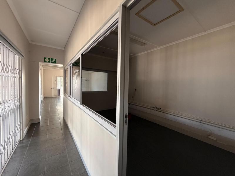 To Let Commercial Property for Rent in Walmer Eastern Cape
